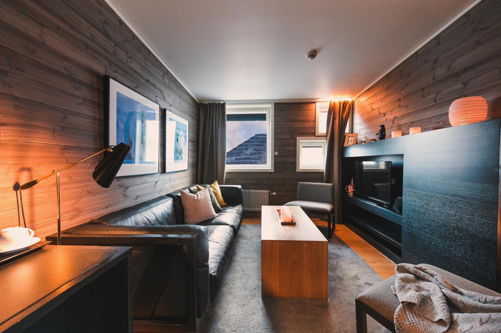 Svalbard Hotell | Polfareren Longyearbyen Esterno foto