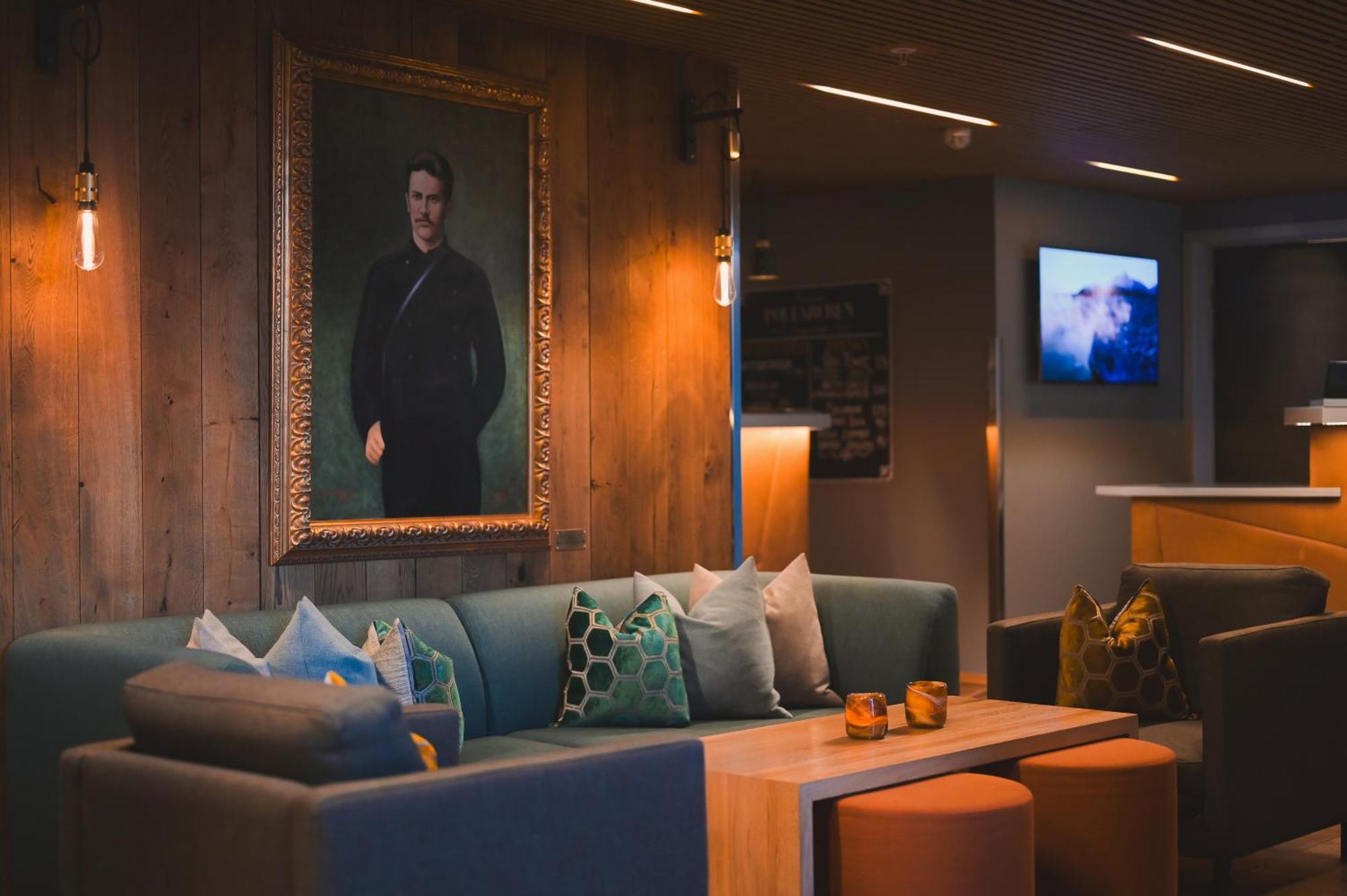 Svalbard Hotell | Polfareren Longyearbyen Esterno foto