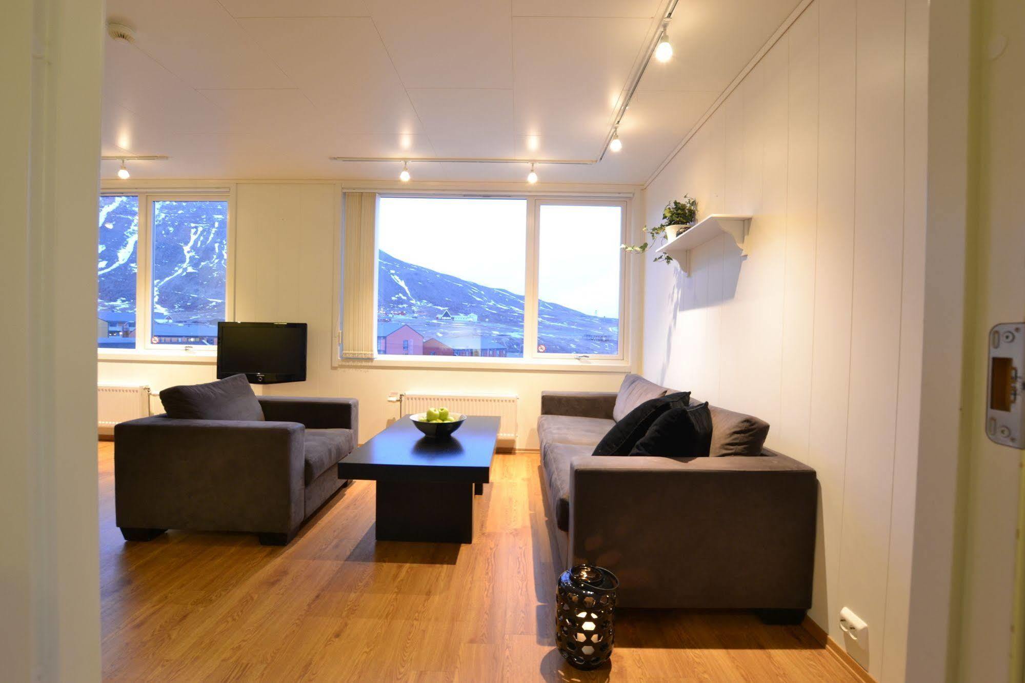 Svalbard Hotell | Polfareren Longyearbyen Esterno foto